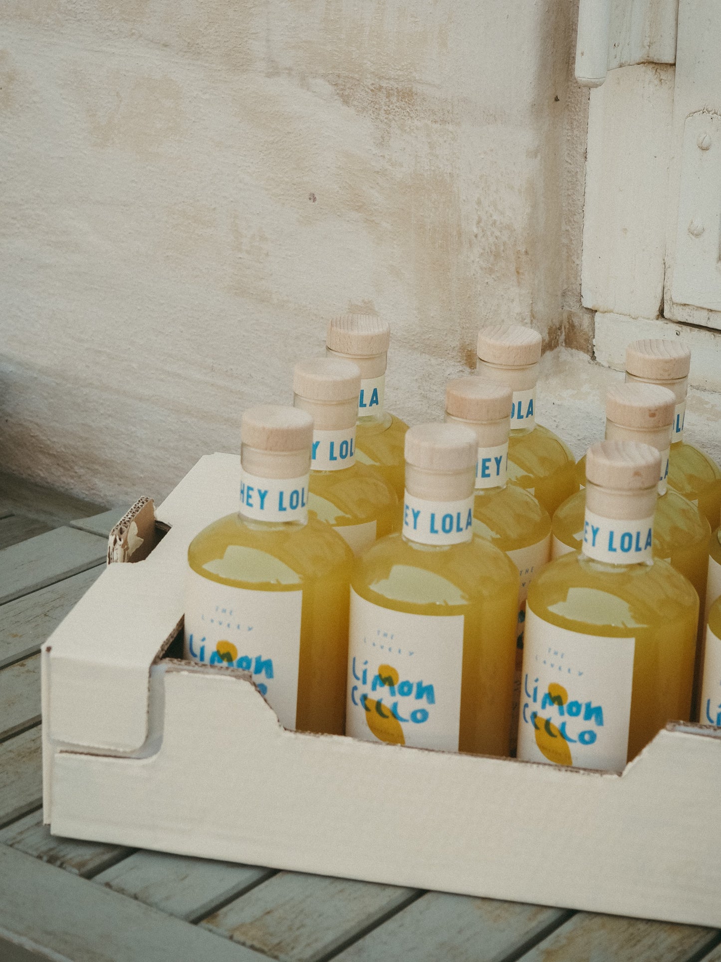 HEY LOLA LIMONCELLO